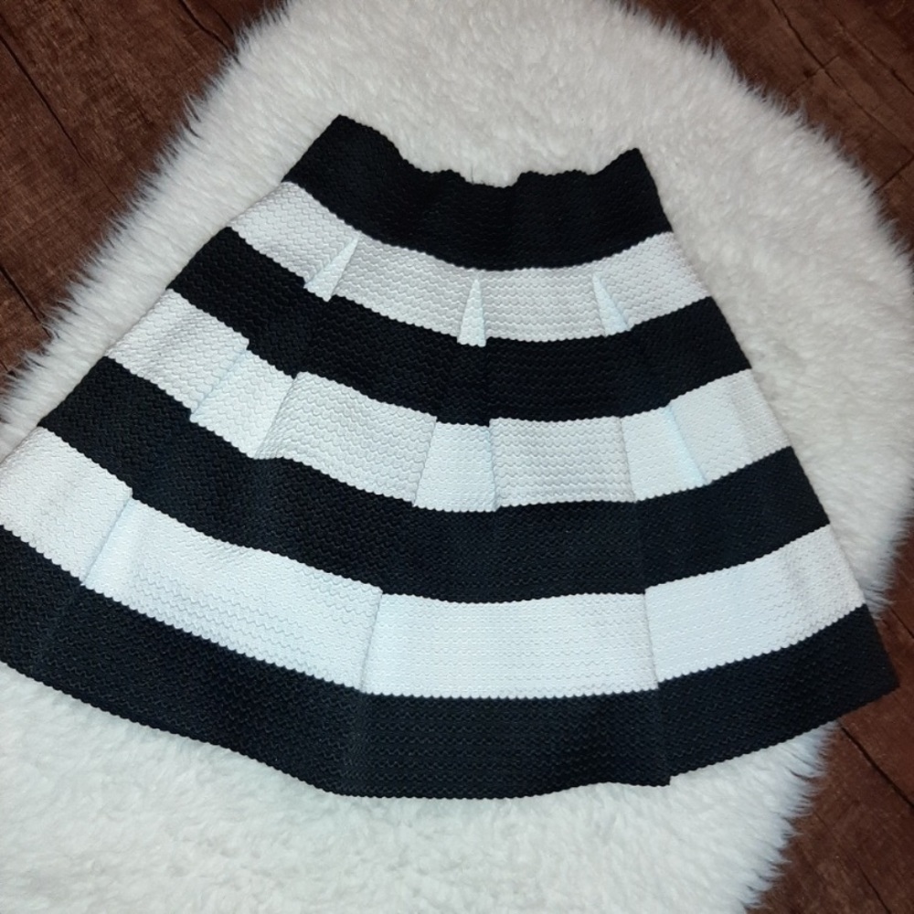 Black and White Pleated Skirt